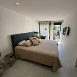 Havre De Paix Avec Prestige Cannes Luxe, Piscine Chauffée, Alarme, Caméras Parking Privée Villa Le Cannet