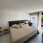 Havre De Paix Avec Prestige Cannes Luxe, Piscine Chauffée, Alarme, Caméras Parking Privée Le Cannet